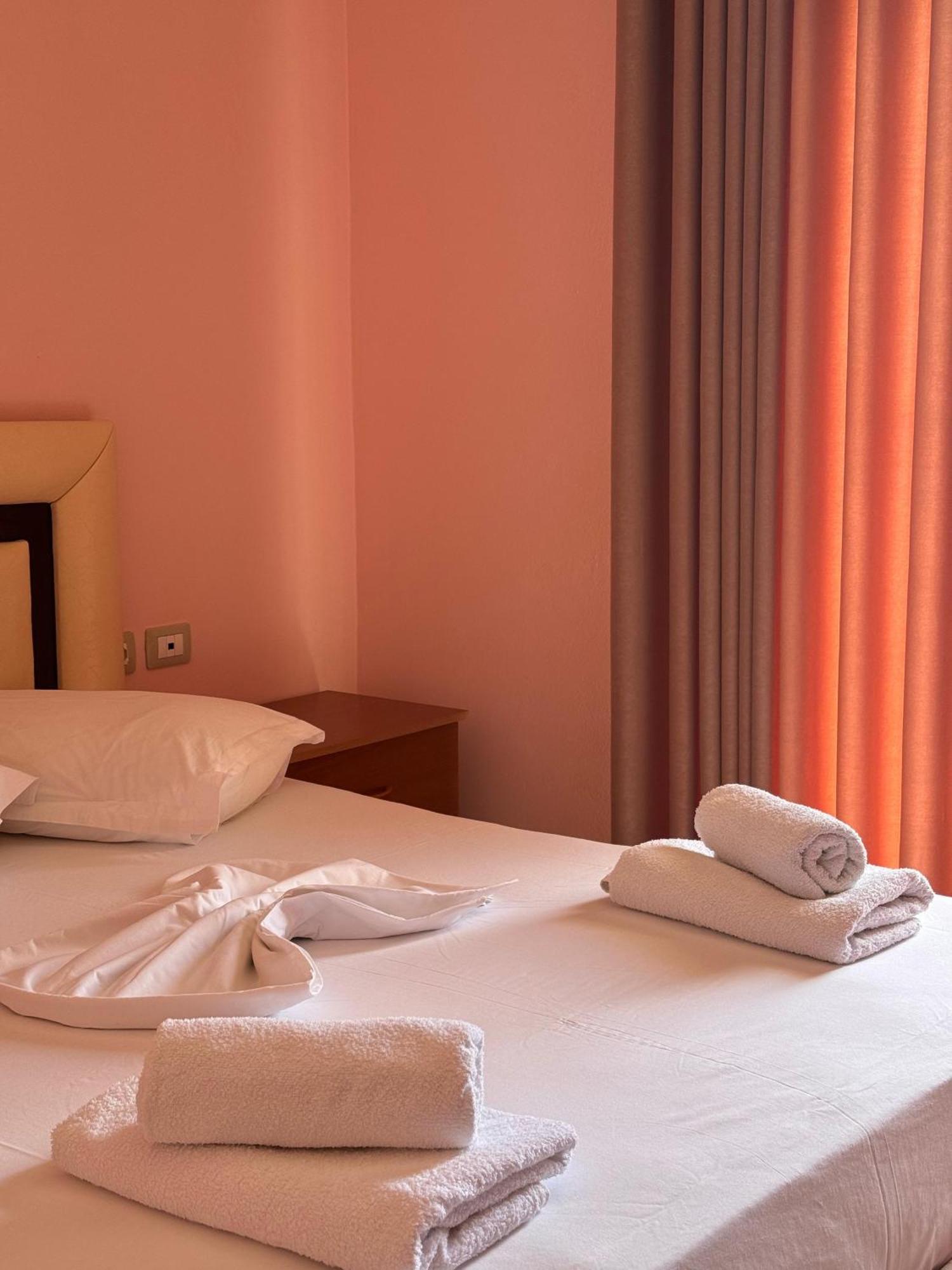 Amelia Apartments Ksamil Buitenkant foto